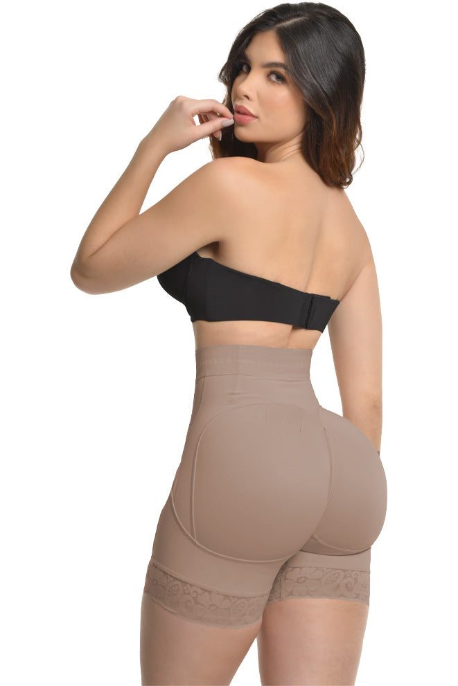 SHORT PUSH UP RELOJ DE ARENA TALLE ALTO DOBLE TALLA CON REALCE BOOTYLICIOUS