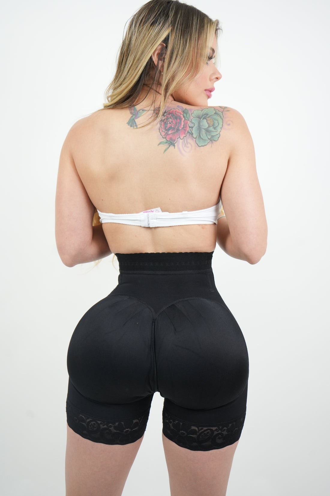 Short Push Up Reloj de Arena Talle Alto Doble Talla Realce Bootylicious | Bella Michell FP1572